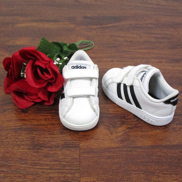 shoes with two stripes